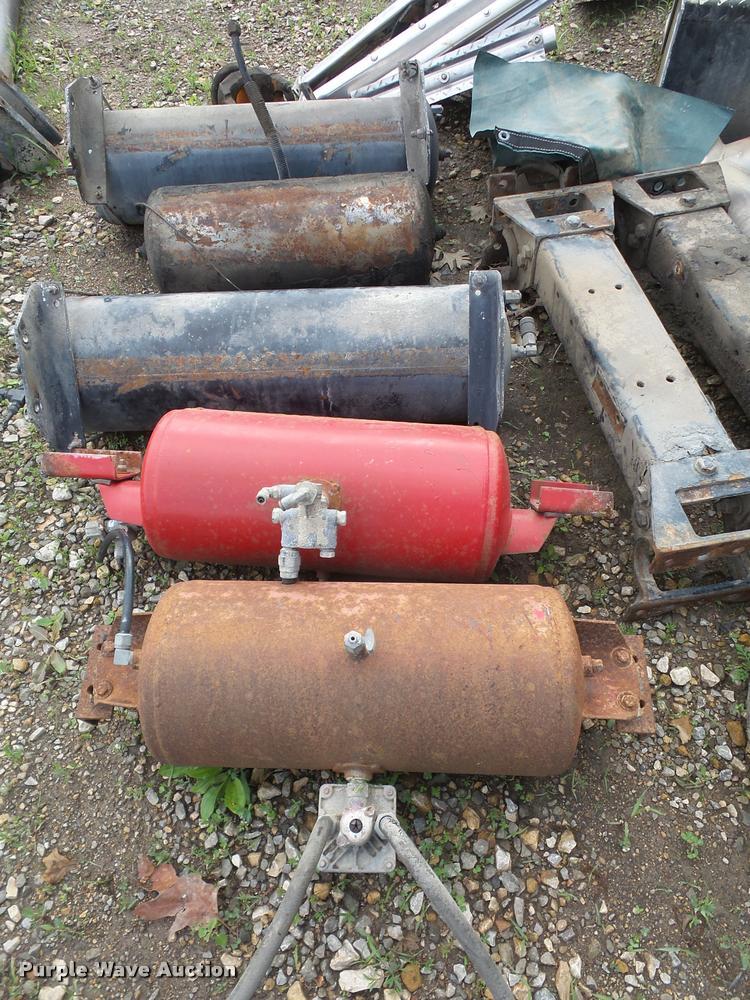 image for item DL9686 Truck parts