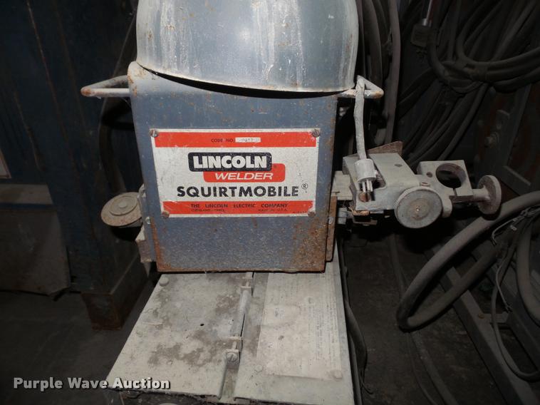 image for item DL9726 (3) welders and wire feed units