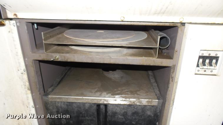 image for item DO9575 Leco CM-24 cut-off machine