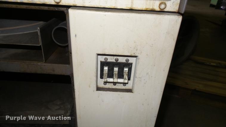 image for item DO9575 Leco CM-24 cut-off machine