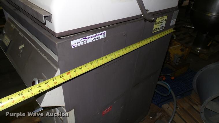 image for item DO9575 Leco CM-24 cut-off machine