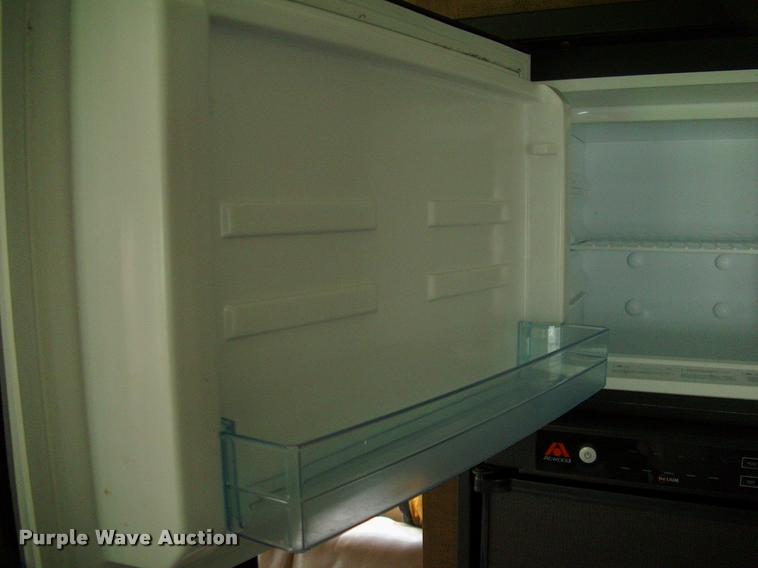 image for item DP9309 2016 Keystone Hideout camper