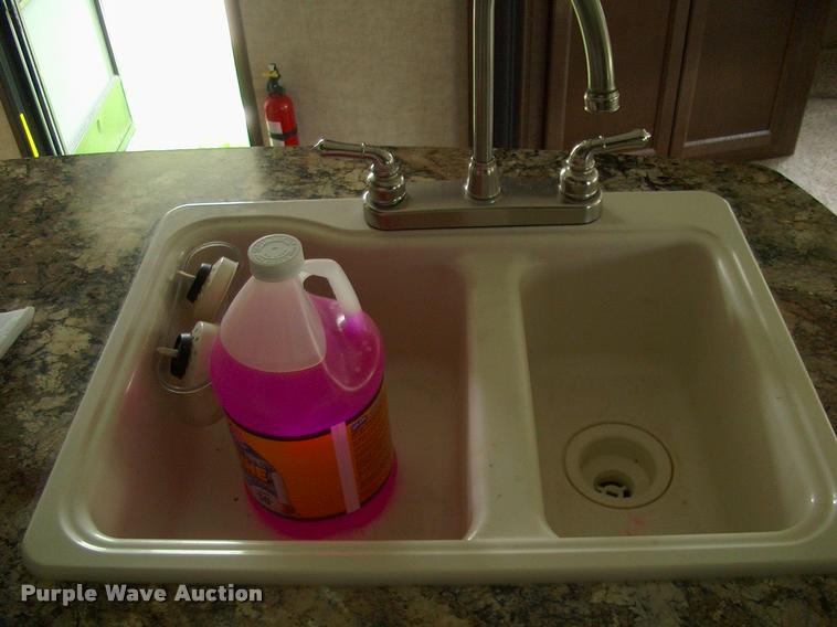 image for item DP9309 2016 Keystone Hideout camper