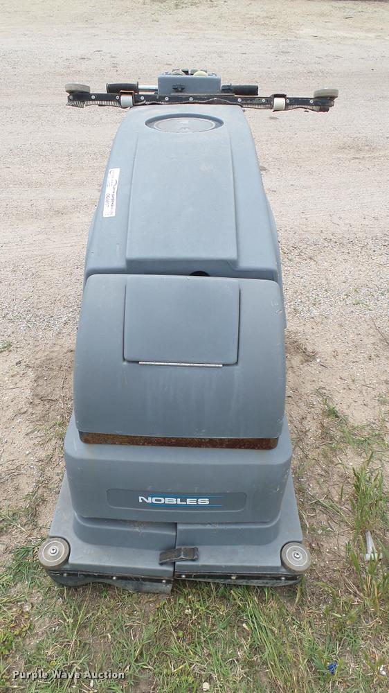 image for item DQ9007 Tennant Speed Scrub 2601 floor scrubber