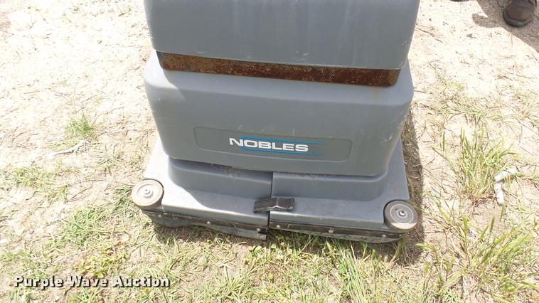 image for item DQ9007 Tennant Speed Scrub 2601 floor scrubber