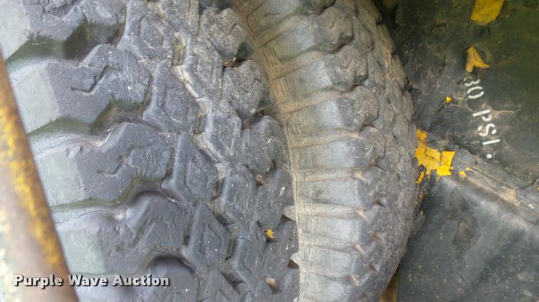 image for item DQ9015 1970 Bantam T-350 truck crane