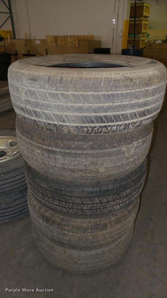 image for item DQ9024 (5) Hankook 235/65R16 tires