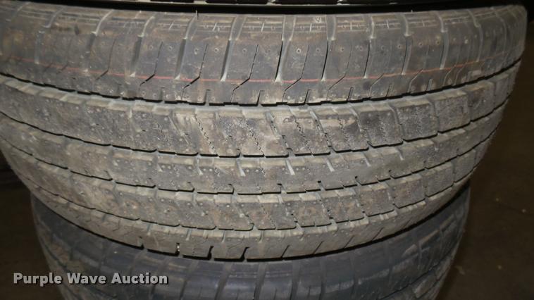 image for item DQ9024 (5) Hankook 235/65R16 tires