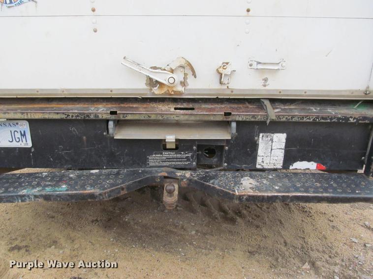 image for item J2551 2000 GMC Savana G3500 Cargo box truck