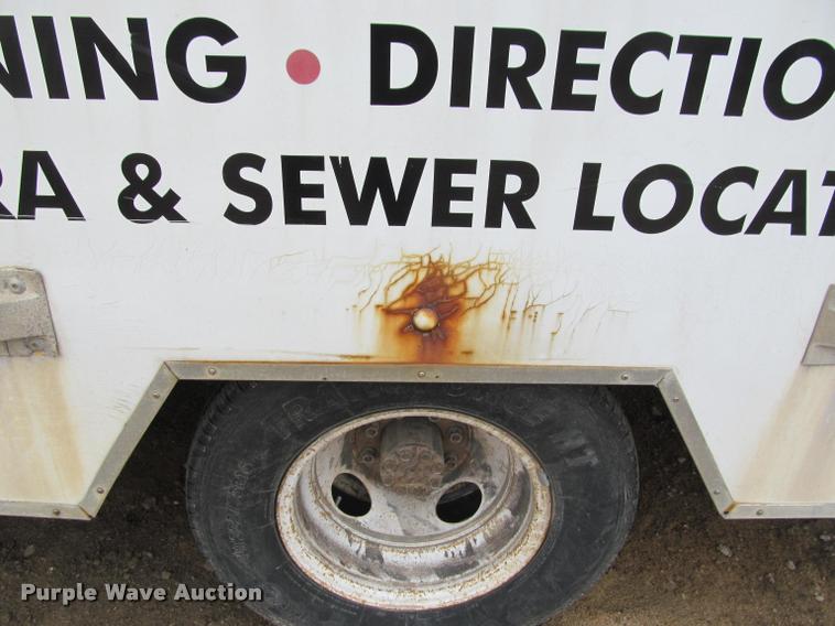 image for item J2551 2000 GMC Savana G3500 Cargo box truck