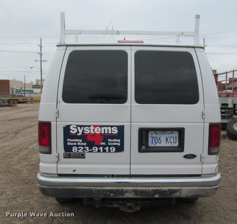 image for item J2552 2004 Ford E350 Super Duty van