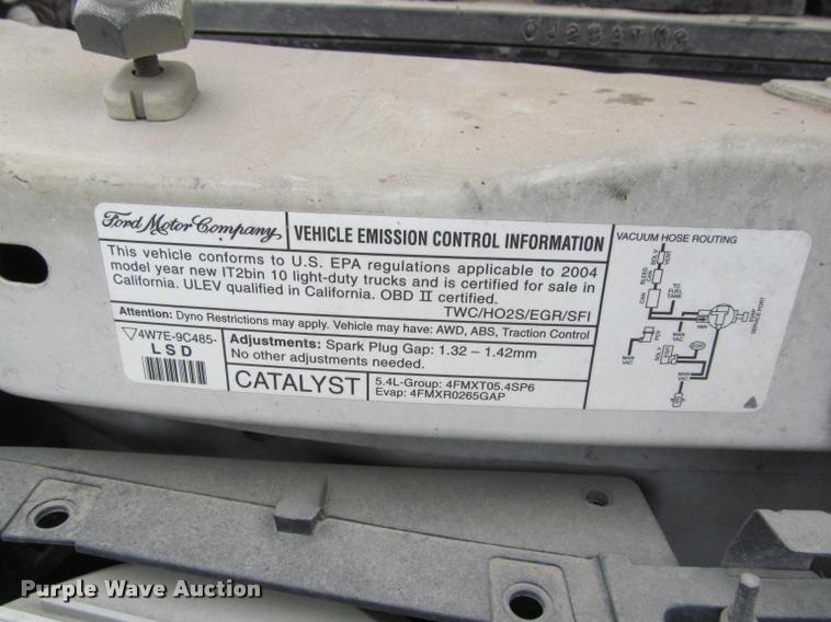 image for item J2552 2004 Ford E350 Super Duty van