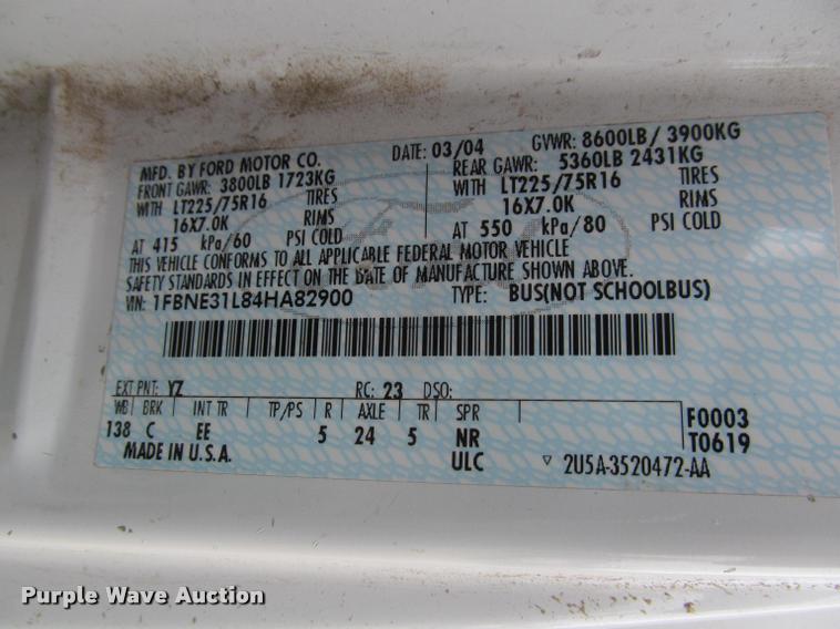 image for item J2552 2004 Ford E350 Super Duty van