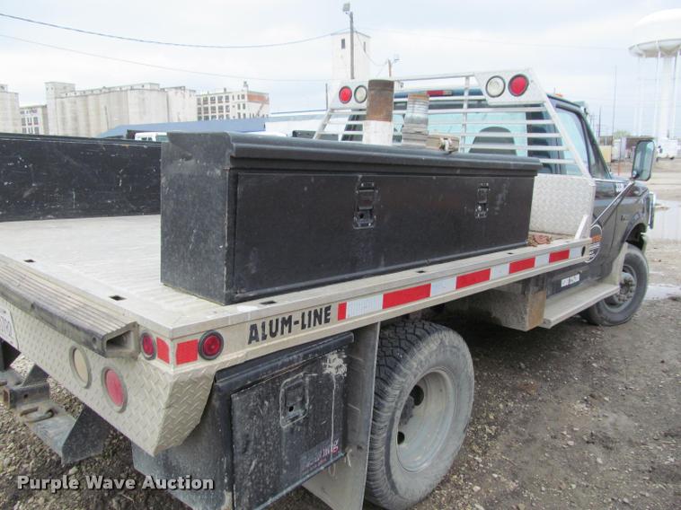 image for item J2554 1996 Ford F450 Super Duty flatbed truck
