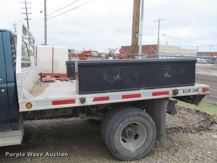 image for item J2554 1996 Ford F450 Super Duty flatbed truck