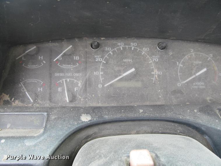 image for item J2554 1996 Ford F450 Super Duty flatbed truck