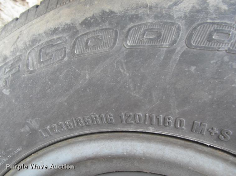 image for item J2554 1996 Ford F450 Super Duty flatbed truck