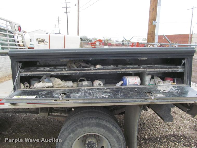 image for item J2554 1996 Ford F450 Super Duty flatbed truck