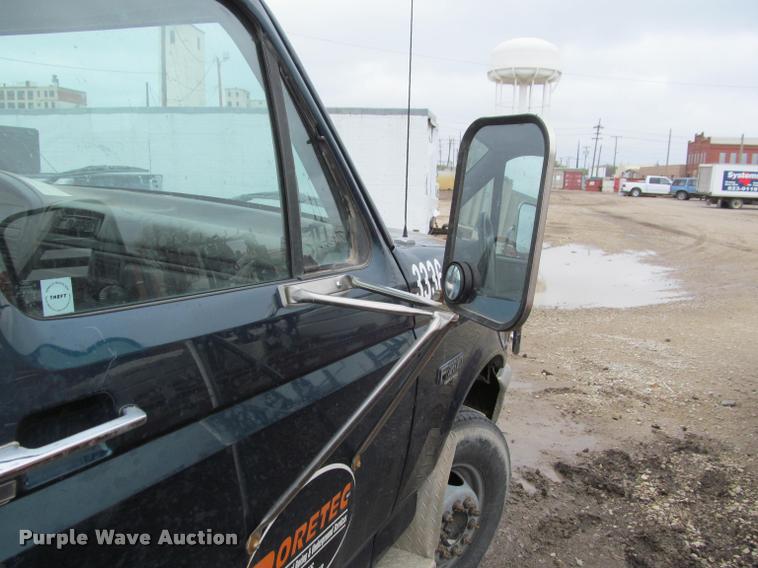 image for item J2554 1996 Ford F450 Super Duty flatbed truck