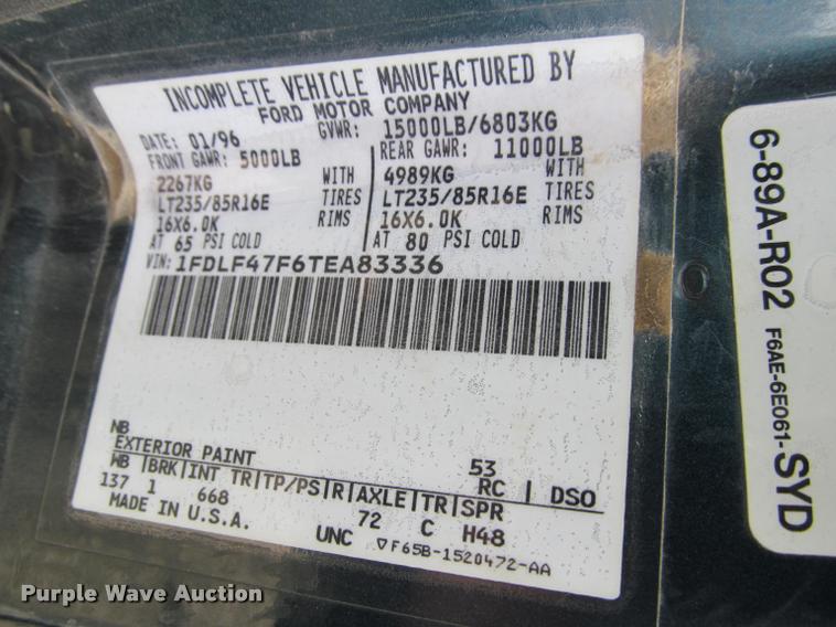 image for item J2554 1996 Ford F450 Super Duty flatbed truck