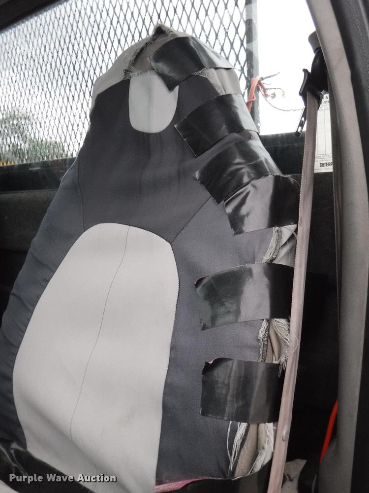 image for item J5692 2000 Ford F550 Super Duty XL flatbed truck