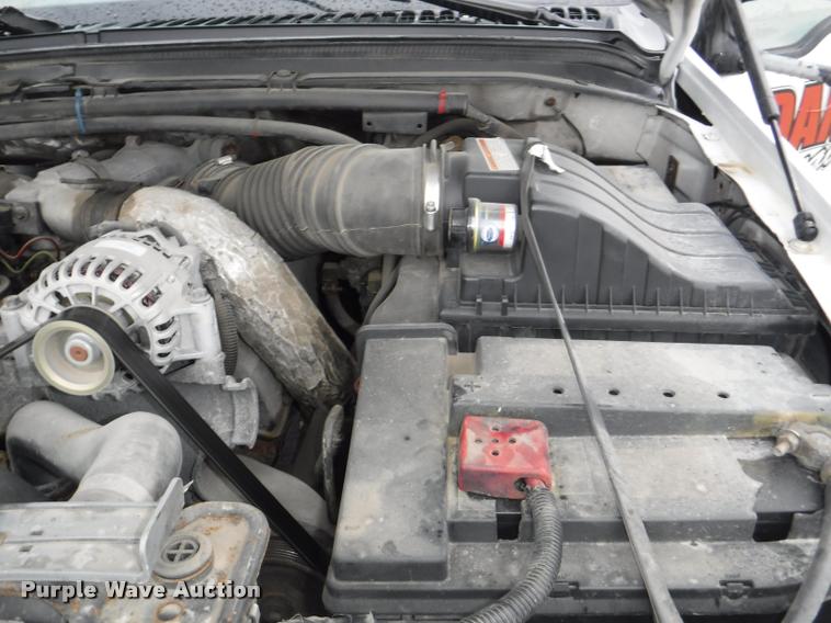 image for item J5692 2000 Ford F550 Super Duty XL flatbed truck