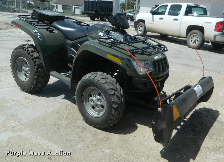 image for item K2526 2011 Arctic Cat 550 utility vehicle