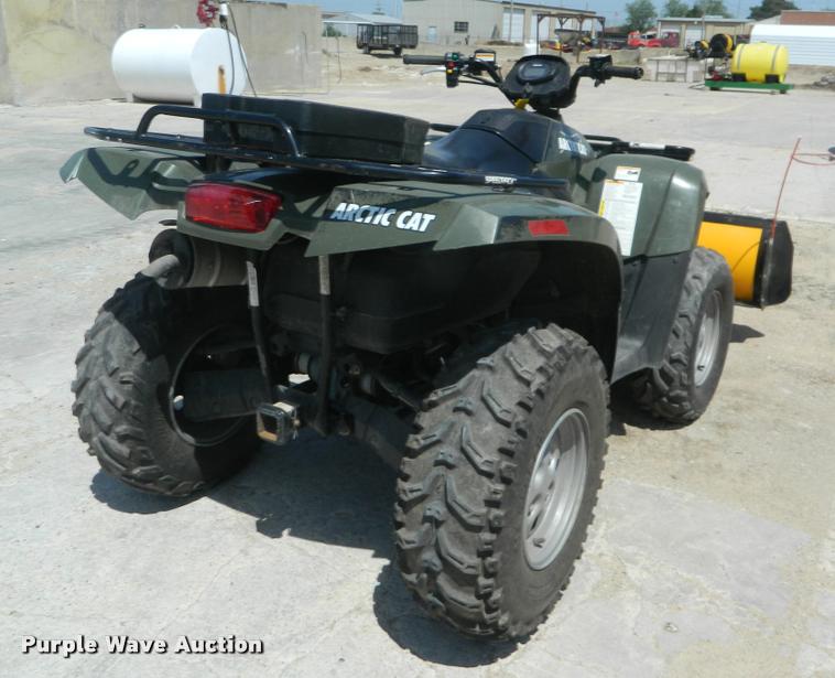 image for item K2526 2011 Arctic Cat 550 utility vehicle