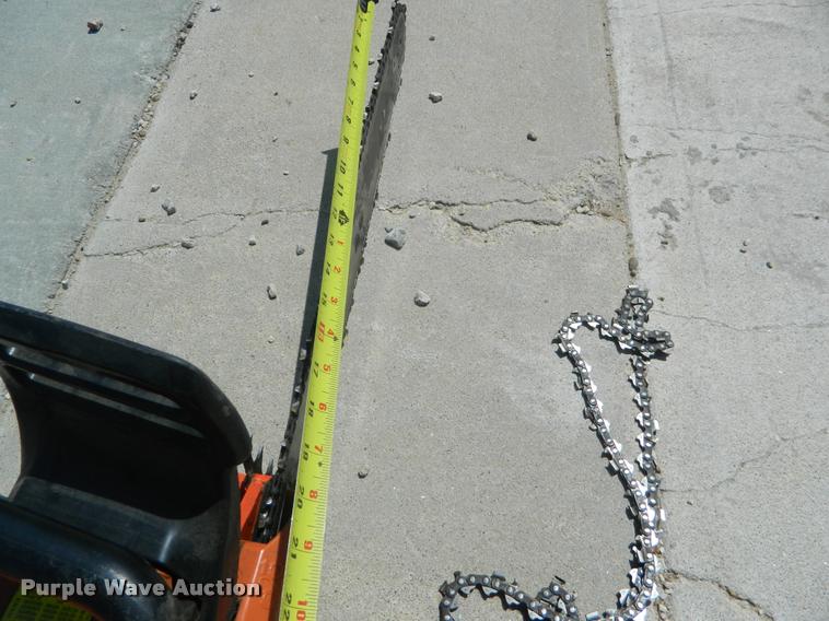 image for item K2532 (2) Echo chainsaws