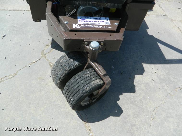 image for item K2535 Grasshopper 725K ZTR lawn mower