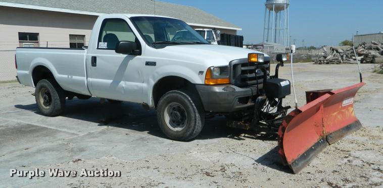 image for item K2541 2001 Ford F250 Super Duty pickup truck