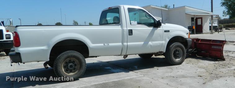 image for item K2541 2001 Ford F250 Super Duty pickup truck