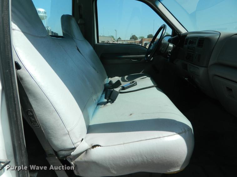 image for item K2541 2001 Ford F250 Super Duty pickup truck