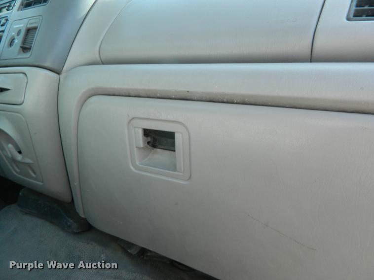 image for item K2541 2001 Ford F250 Super Duty pickup truck