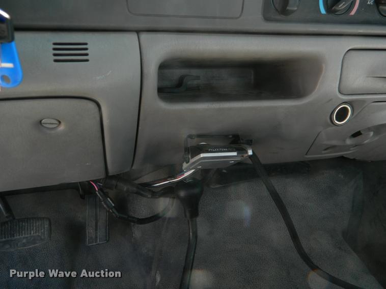 image for item K2541 2001 Ford F250 Super Duty pickup truck