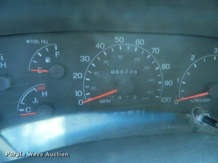 image for item K2541 2001 Ford F250 Super Duty pickup truck