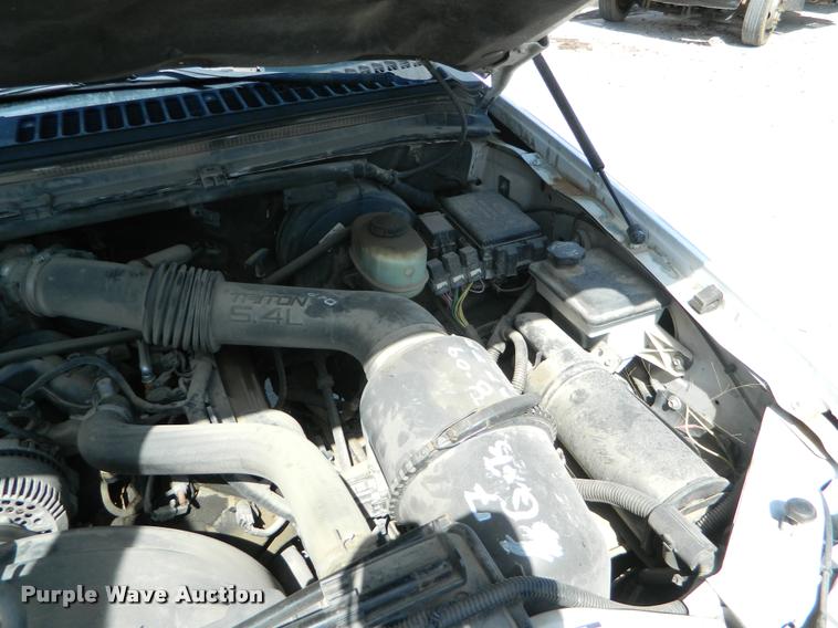 image for item K2541 2001 Ford F250 Super Duty pickup truck