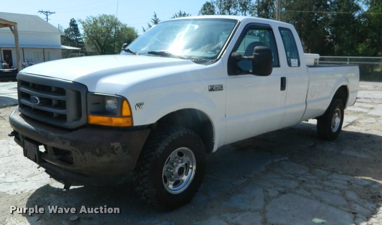 image for item K2543 2001 Ford F250 Super Duty SuperCab pickup truck