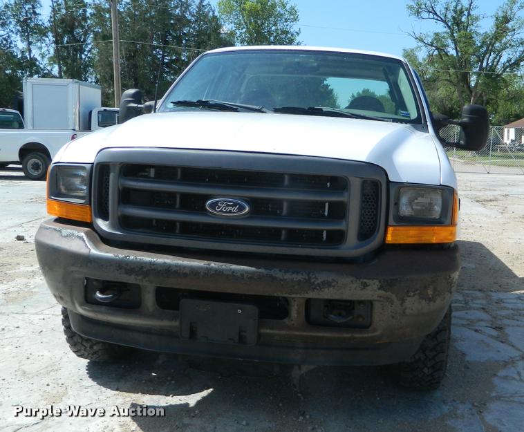 image for item K2543 2001 Ford F250 Super Duty SuperCab pickup truck
