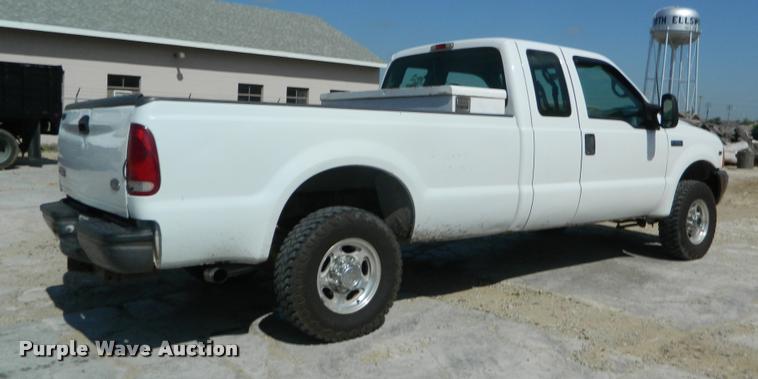 image for item K2543 2001 Ford F250 Super Duty SuperCab pickup truck