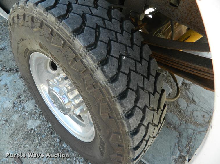 image for item K2543 2001 Ford F250 Super Duty SuperCab pickup truck