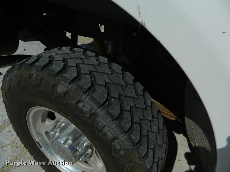 image for item K2543 2001 Ford F250 Super Duty SuperCab pickup truck