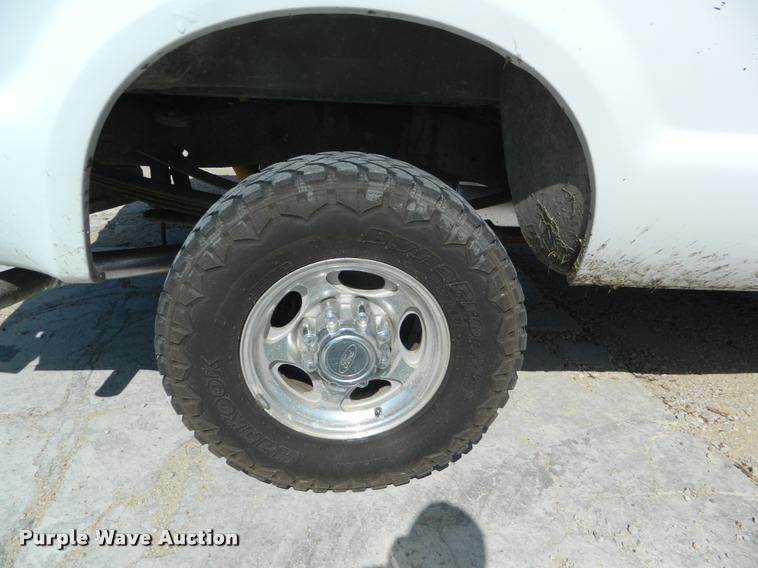 image for item K2543 2001 Ford F250 Super Duty SuperCab pickup truck