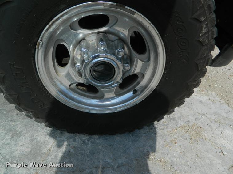 image for item K2543 2001 Ford F250 Super Duty SuperCab pickup truck