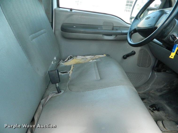 image for item K2543 2001 Ford F250 Super Duty SuperCab pickup truck