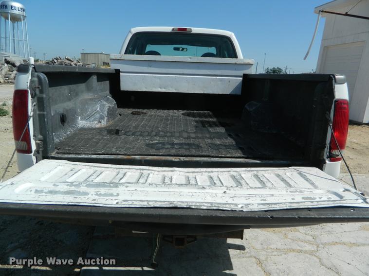 image for item K2543 2001 Ford F250 Super Duty SuperCab pickup truck