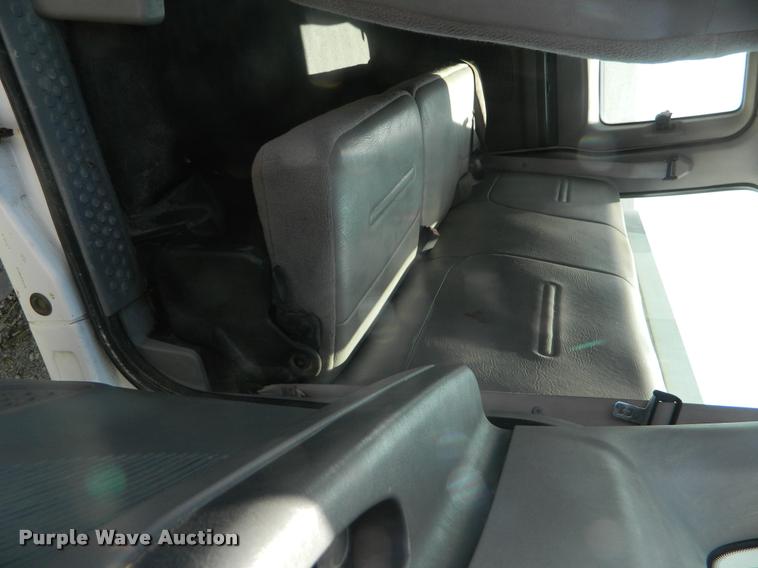 image for item K2543 2001 Ford F250 Super Duty SuperCab pickup truck