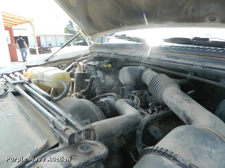 image for item K2543 2001 Ford F250 Super Duty SuperCab pickup truck