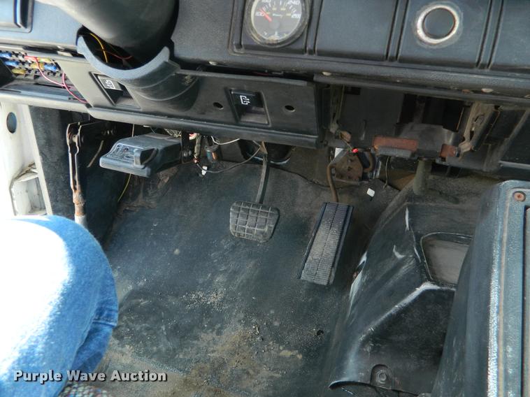 image for item K2544 1990 Chevrolet Kodiak dump truck