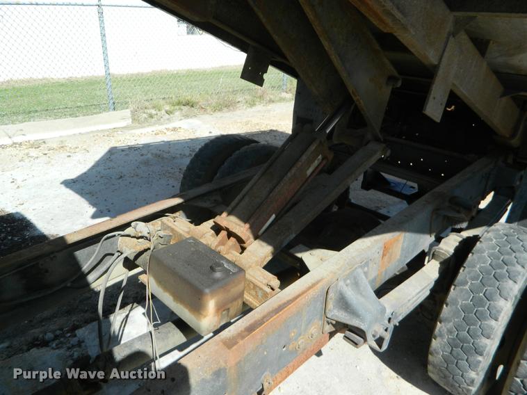 image for item K2544 1990 Chevrolet Kodiak dump truck